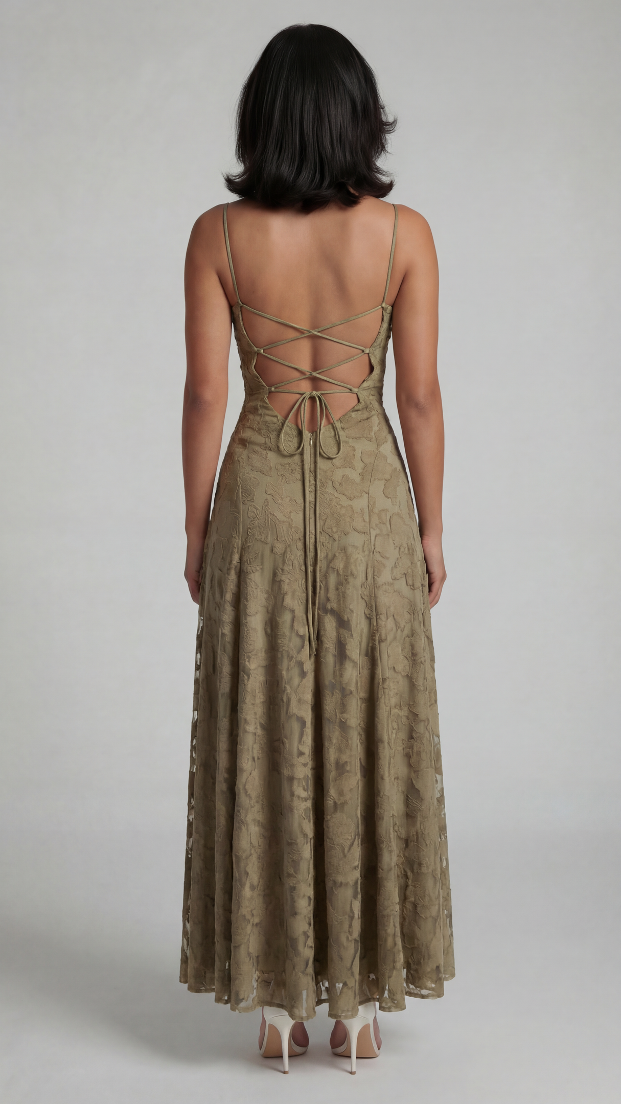 Rückenfreies Schnürkleid